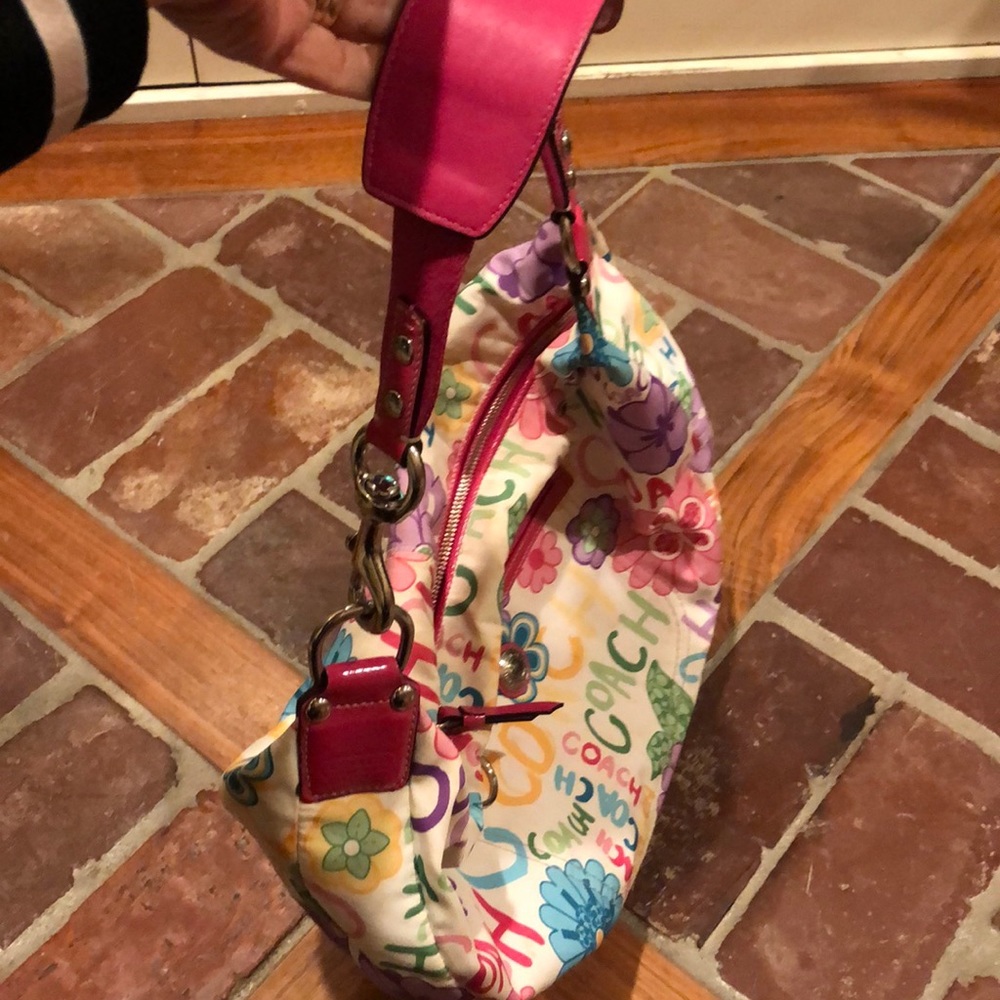 Coach Poppy Daisy Floral Graffiti - Picture 3 of 5